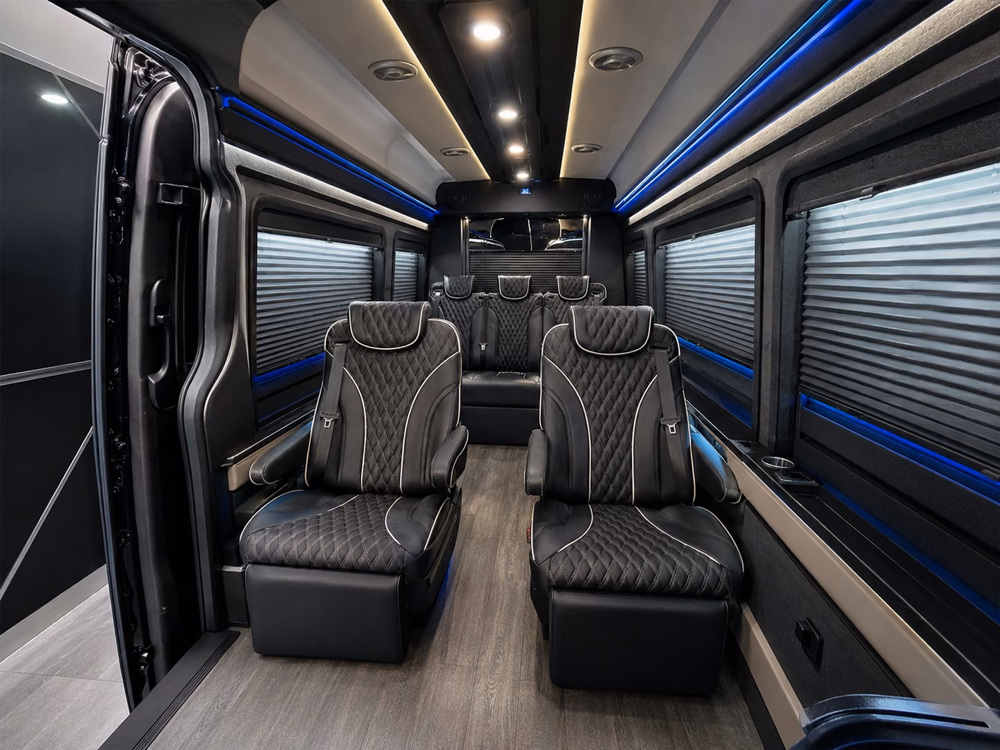 pembroke pines airport shuttle buses for employees